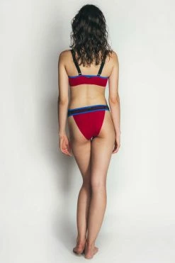 Mila Krasna Zarja Criss-Cross Set