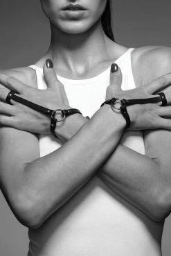 Bijoux Indiscrets Maze Vegan Leather Hand Bracelet Harness