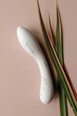 Désirables Dalia Porcelain Dildo