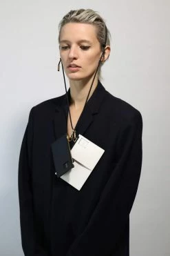 Domestique 18K - 24K Gold Medium Postal White Leather Wallet 15 Domestique 18K - 24K Gold Medium Postal White Leather Wallet