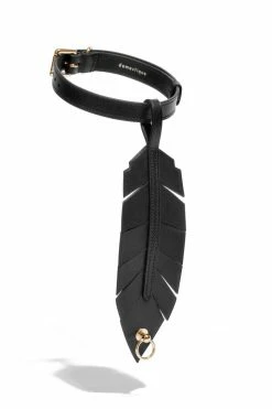 Domestique Rouge-gorge Feather Choker