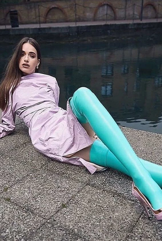 Elissa Poppy Sigma Jade Green Latex Stockings 5 Elissa Poppy Sigma Jade Green Latex Stockings