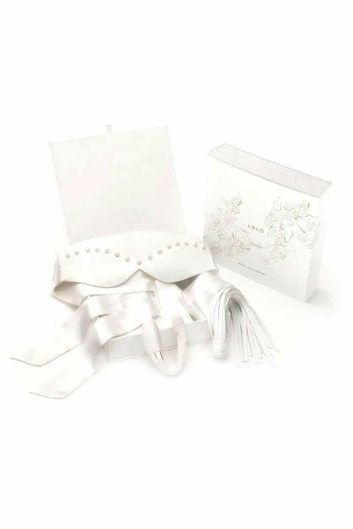 LELO Bridal Pleasure Gift Set 4 LELO Bridal Pleasure Gift Set